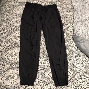 Lululemon joggers, size 6